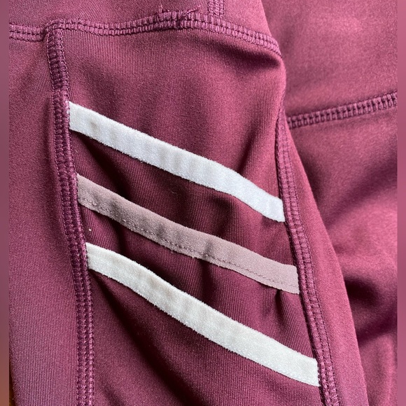 LEGEND Active Capri Leggings - Picture 4 of 6